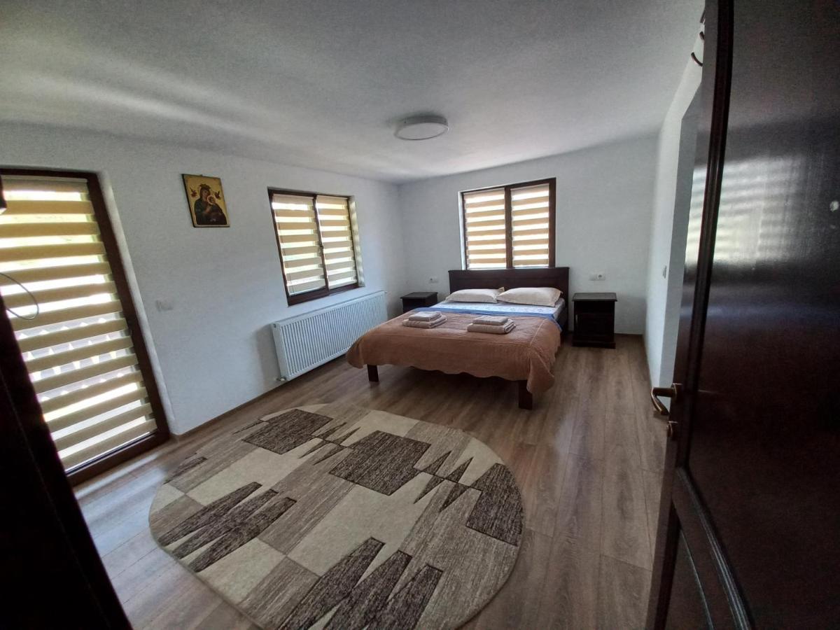 Casa De Vacanta Perla Colibitei Colibita Ngoại thất bức ảnh